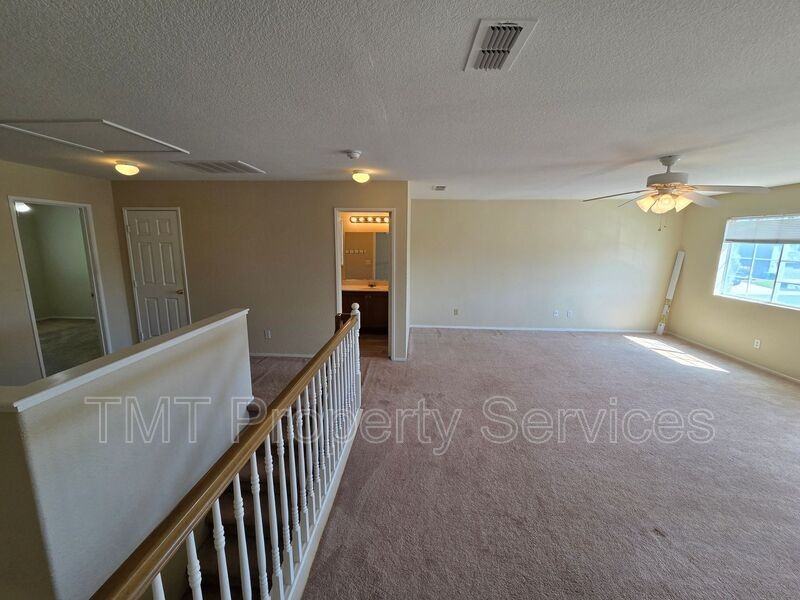 1717 Providence Way - Photo 2 of 48