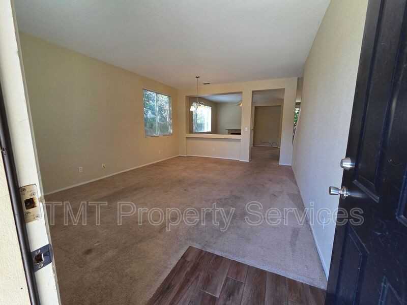 1717 Providence Way - Photo 5 of 48