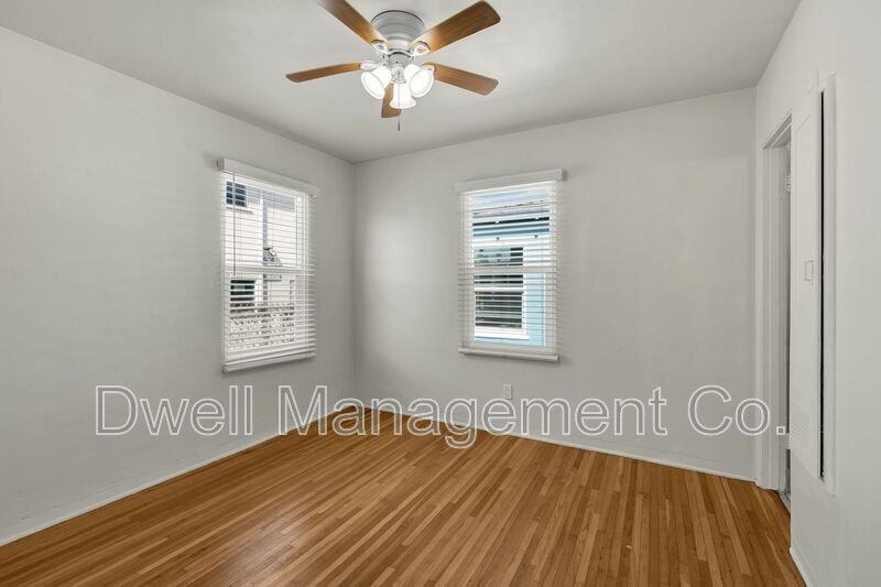 2174 Bacon St - Photo 4 of 10