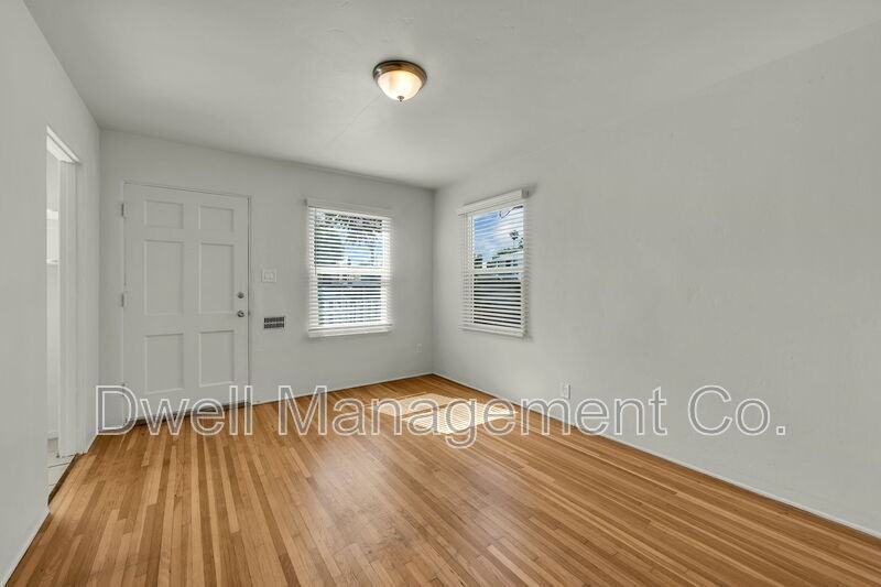 2174 Bacon St - Photo 7 of 10