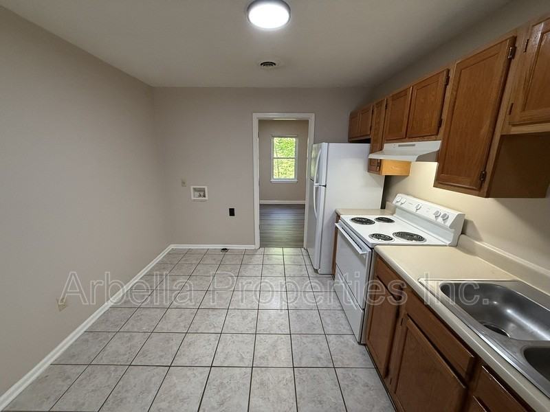 1909 Cherokee Rd #10 - Photo 5 of 12