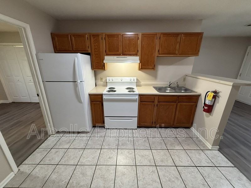 1909 Cherokee Rd #10 - Photo 6 of 12