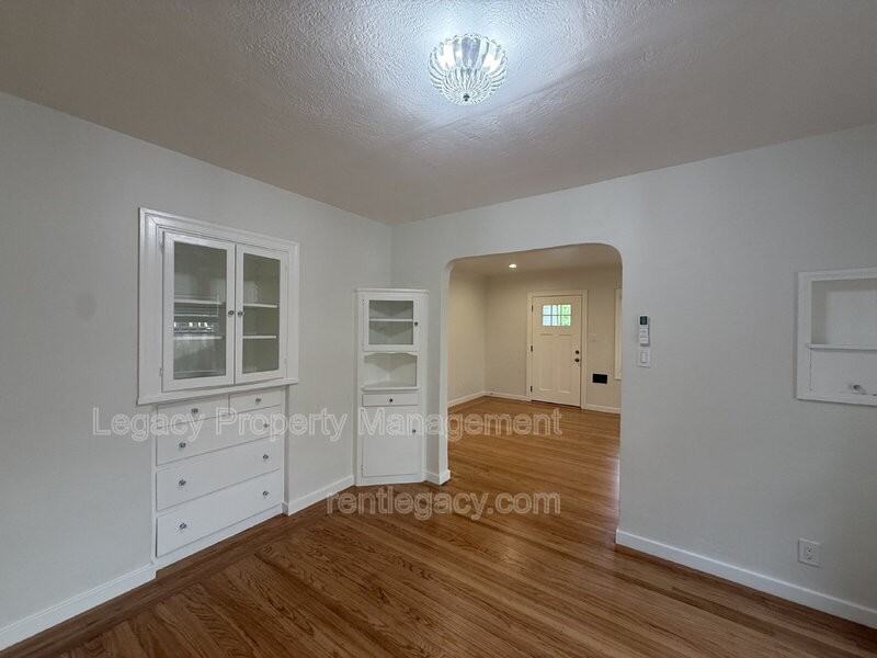 45 1st St - Photo 4 of 21