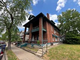 featured image of 108 N 10th St #1