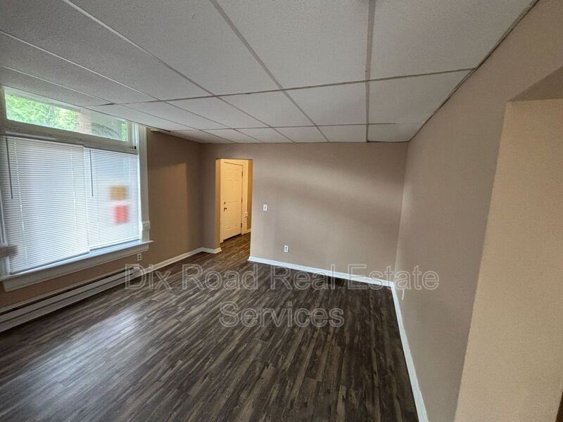 108 N 10th St #1 - Photo 7 of 14