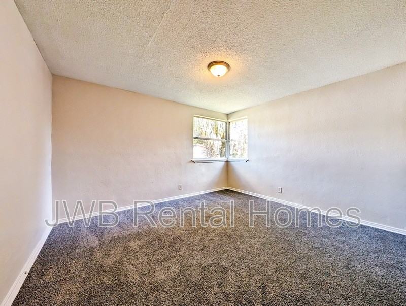 1288 W 28th St - Photo 6 of 12