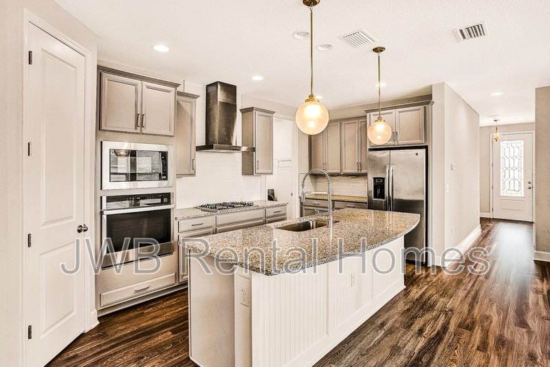 45 Toomer Oak Way - Photo 4 of 24