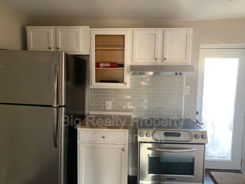 457 Walnut St - Photo 6 of 20