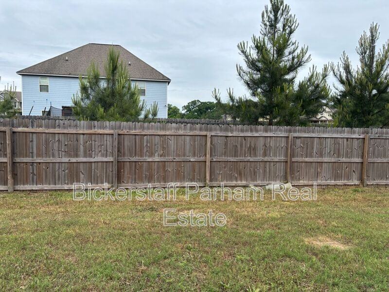 323 Owens Rd - Photo 2 of 4