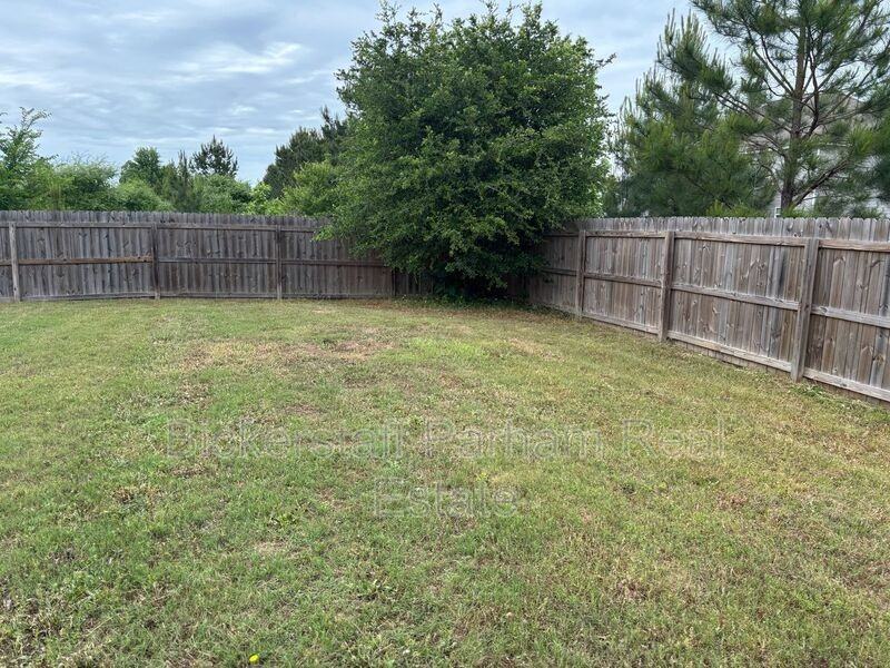 323 Owens Rd - Photo 3 of 4