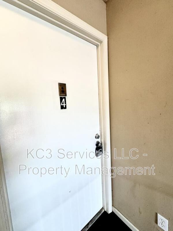 8717 Countryshire Ln - Photo 3 of 13