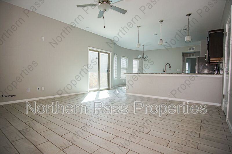 223 Notts Way - Photo 3 of 25