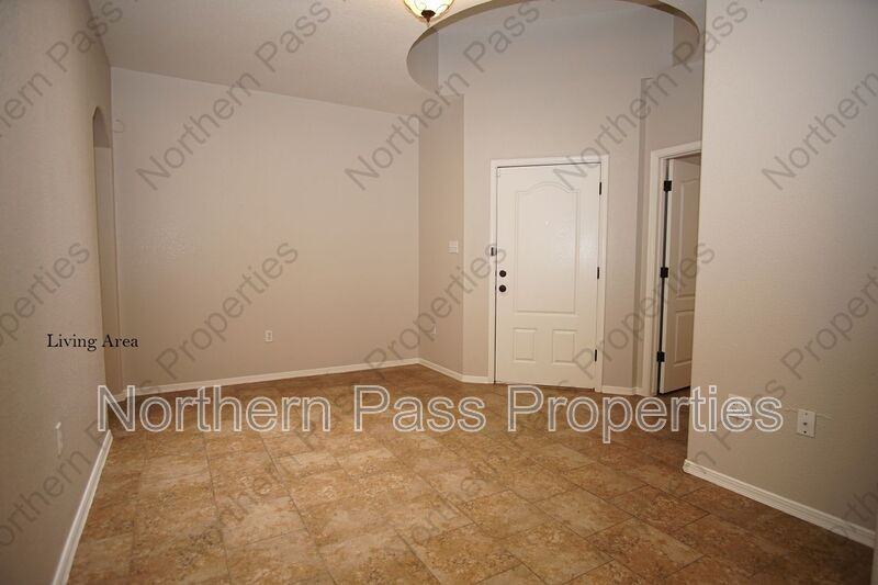 8939 Marks St #B - Photo 3 of 16