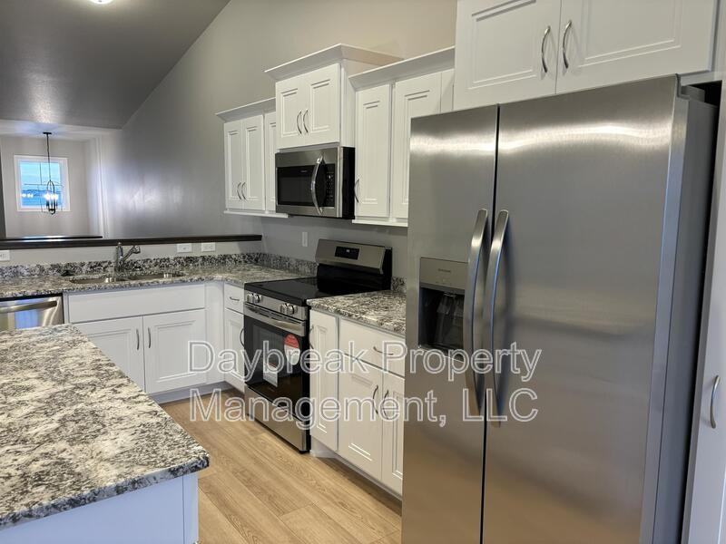 6305 83rd Ave S - Photo 2 of 29