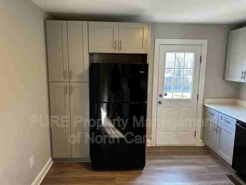 357 Peach Orchard Rd - Photo 5 of 24