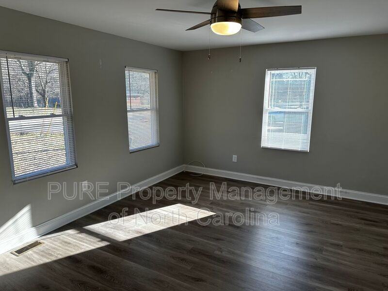 357 Peach Orchard Rd - Photo 6 of 24