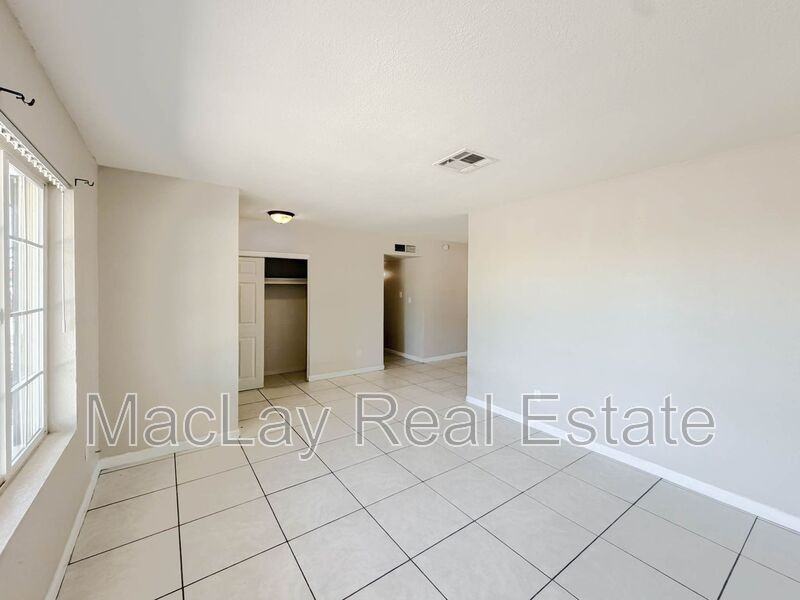 2109 W Danbury Rd - Photo 3 of 22