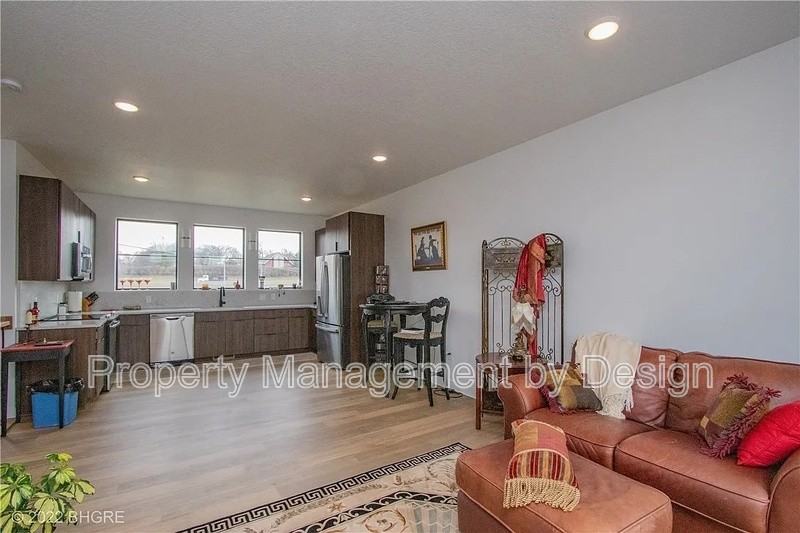 1371 Keosauqua Way - Photo 4 of 7
