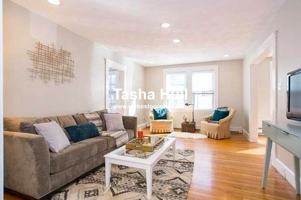 featured image of 86 Turner St #1