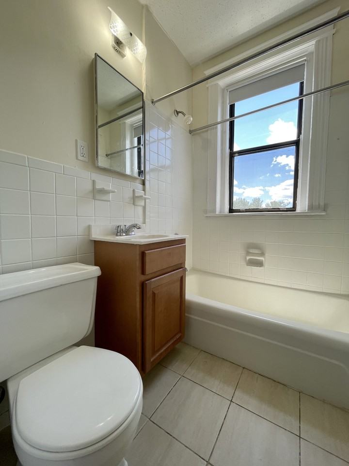 1152 Commonwealth Ave #48 - Photo 3 of 6