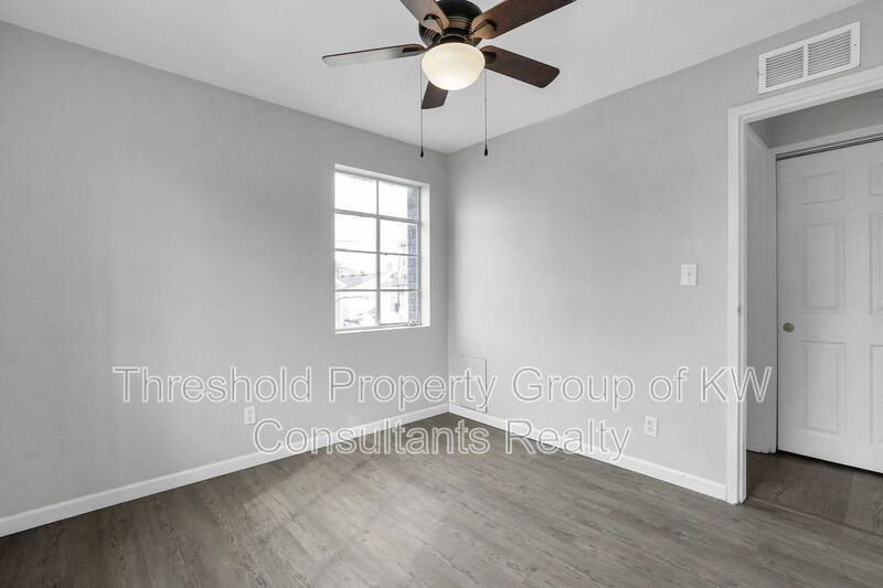 61 N 21st St #J - Photo 4 of 22