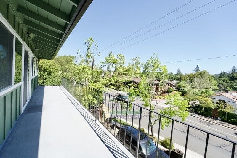 1562 Sir Francis Drake Blvd #1 - Photo 3 of 18