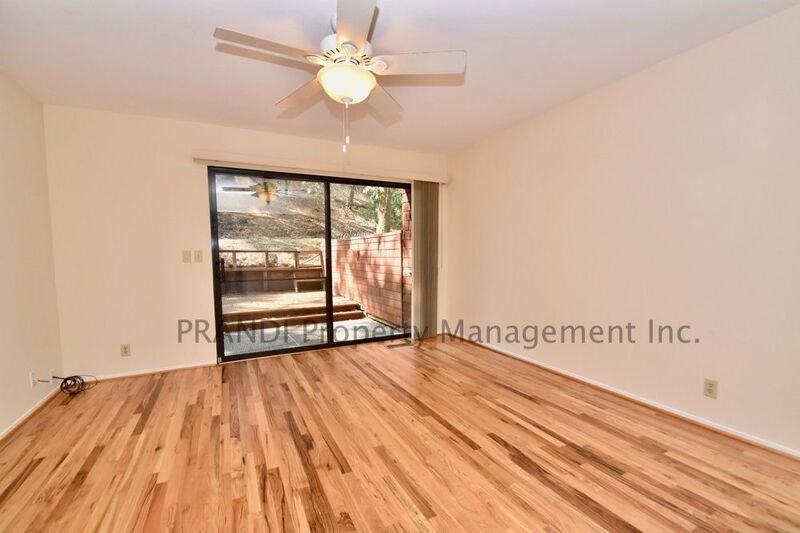 1033 Susan Way - Photo 6 of 17