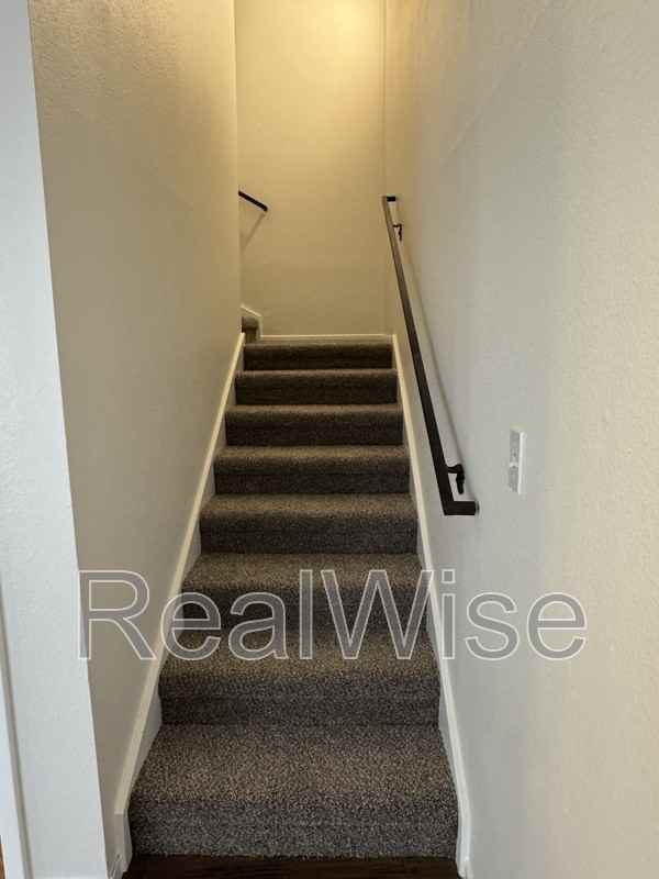 4278 Meadowbrook Ct Ne - Photo 7 of 15