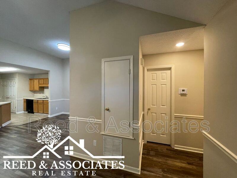6823 Meadow Chase Ln - Photo 5 of 13