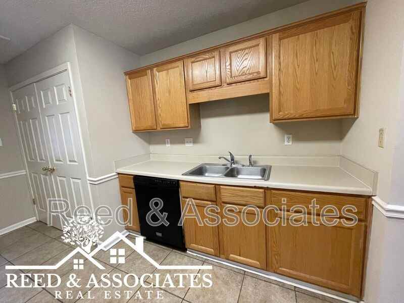 6823 Meadow Chase Ln - Photo 6 of 13