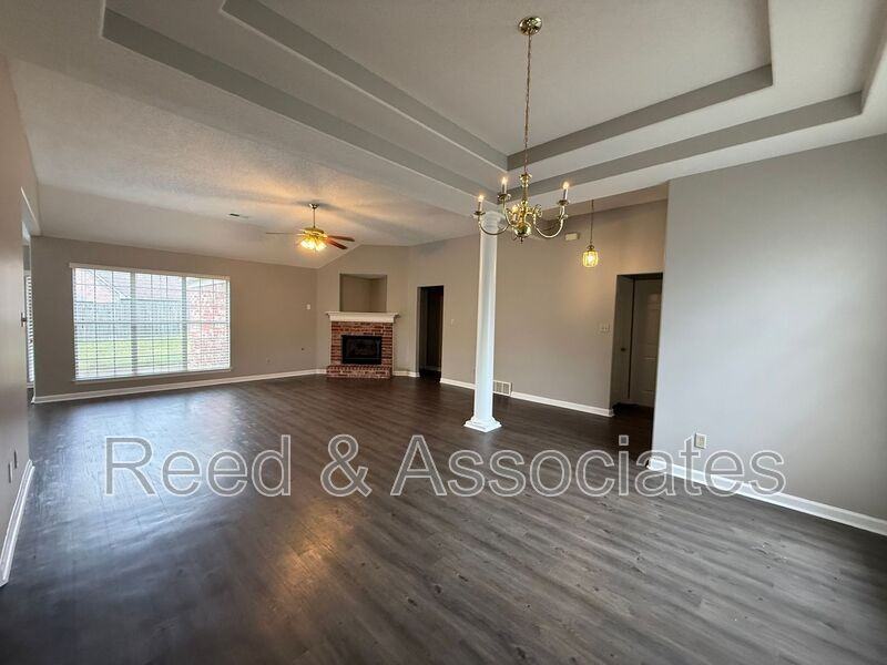 6722 Whitten View Ln - Photo 3 of 11