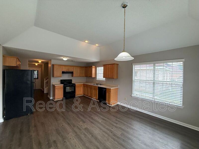 6722 Whitten View Ln - Photo 4 of 11