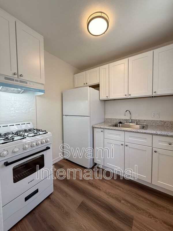 1002 Island Ave - Photo 3 of 14