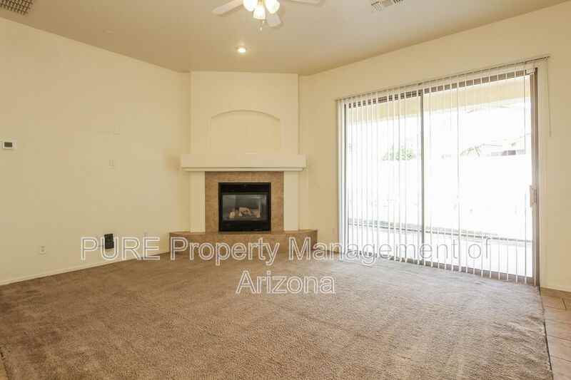 8752 W Frier Dr - Photo 3 of 16