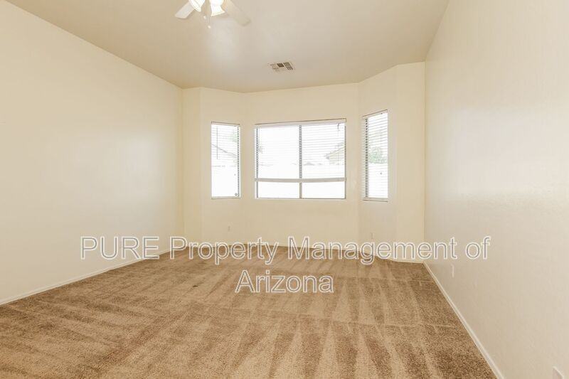 8752 W Frier Dr - Photo 6 of 16