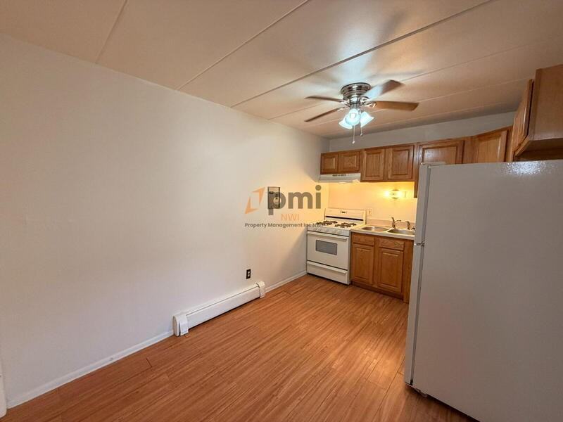 111 Harrington Ave #10 - Photo 5 of 8