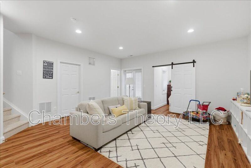 8407 Chaucer House Ct - Photo 3 of 42