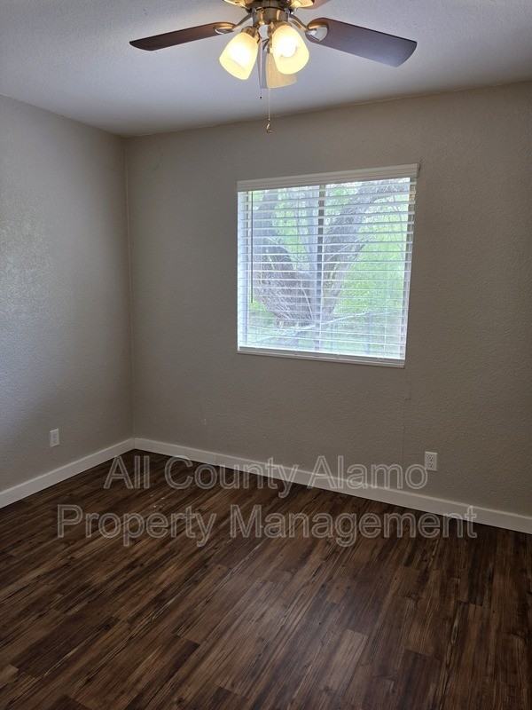 429 Zachry Dr - Photo 7 of 16