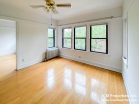 3501 N Greenview Ave - Photo 1 of 1