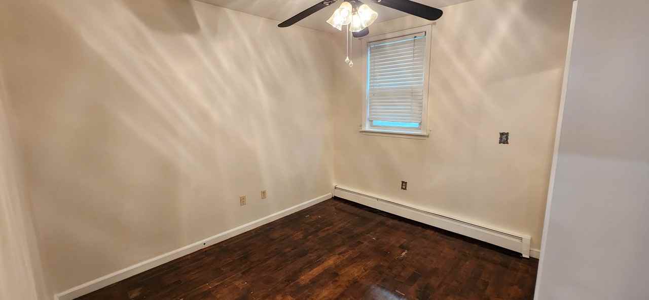 667 Saratoga St #2 - Photo 5 of 10