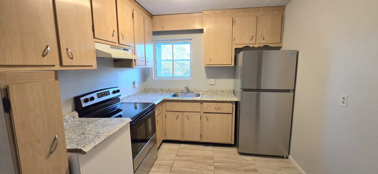 5 Waldemar Ave #3 - Photo 2 of 17