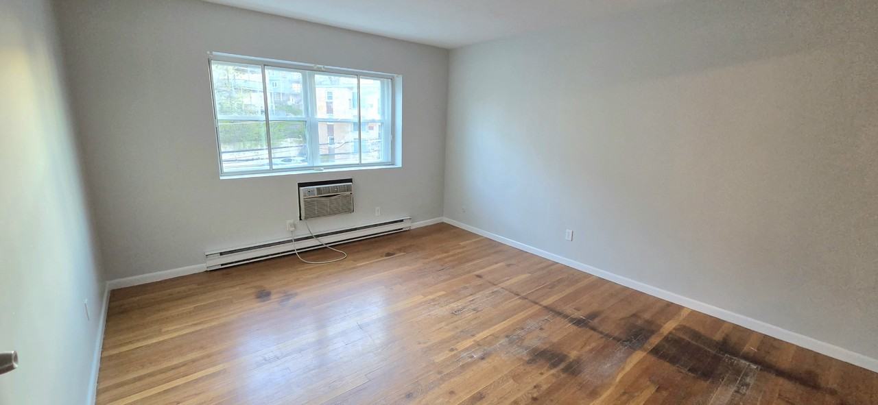 5 Waldemar Ave #3 - Photo 4 of 17