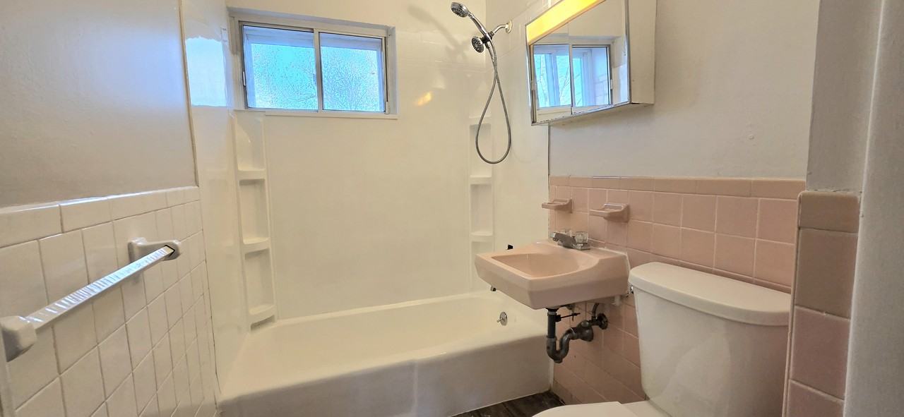 5 Waldemar Ave #3 - Photo 7 of 17