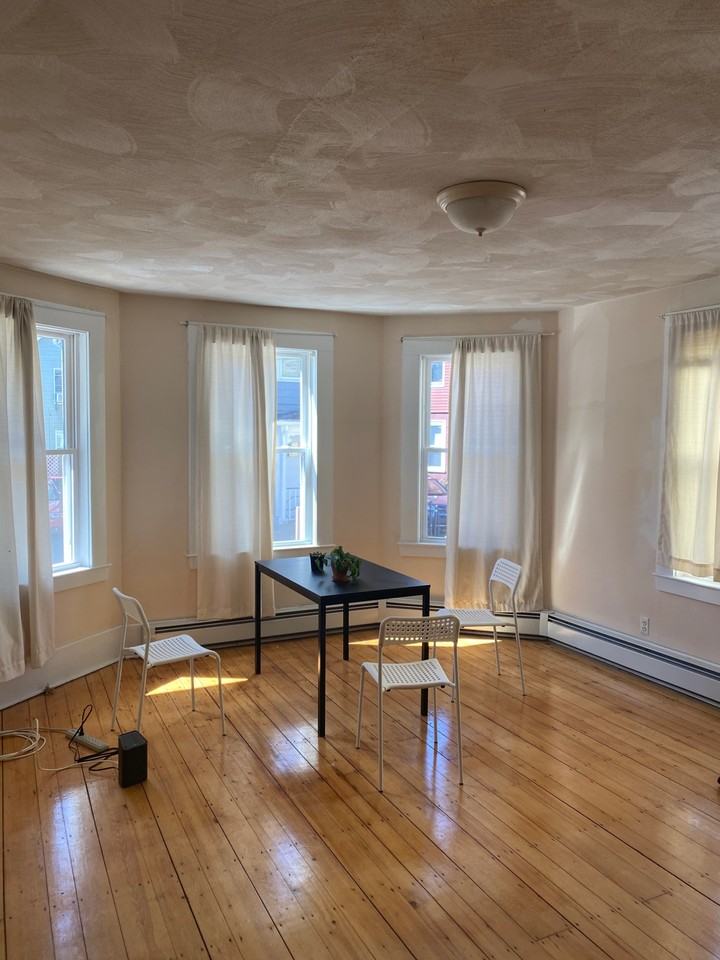 12 Line St #1 - Photo 3 of 9
