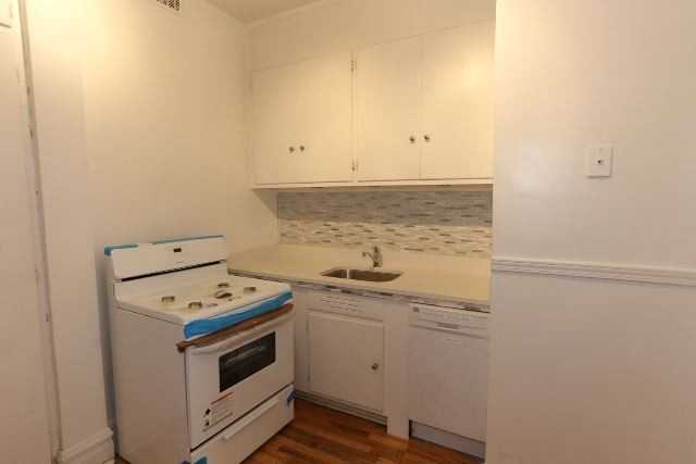 443 W Melrose St #AW9 - Photo 3 of 20