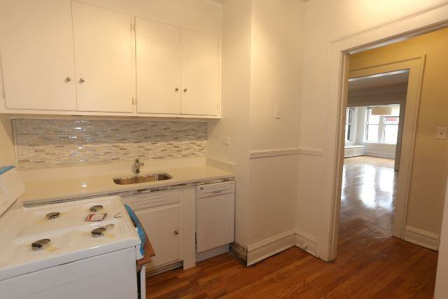 443 W Melrose St #AW9 - Photo 4 of 20