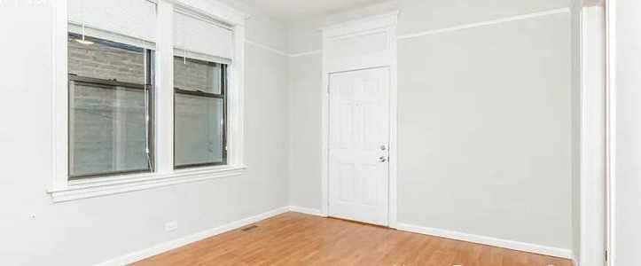 1007 N California Ave #2R - Photo 2 of 3