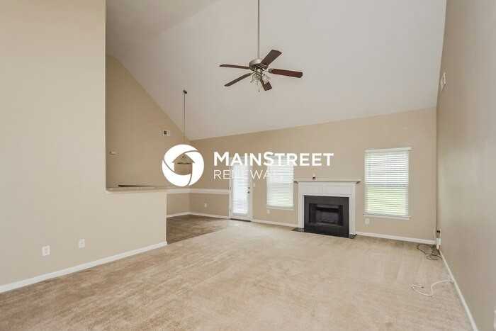 485 Trousseau Ln - Photo 3 of 16