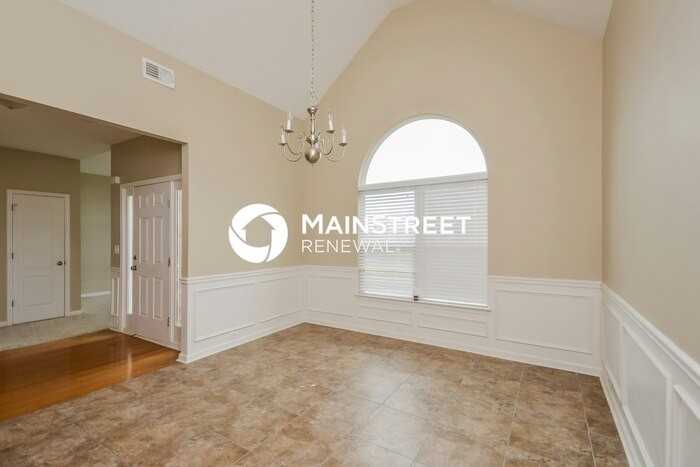 485 Trousseau Ln - Photo 5 of 16