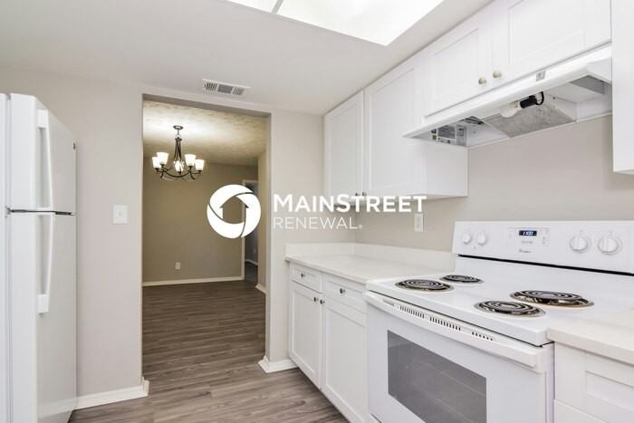 3901 Helena St Ne - Photo 6 of 16